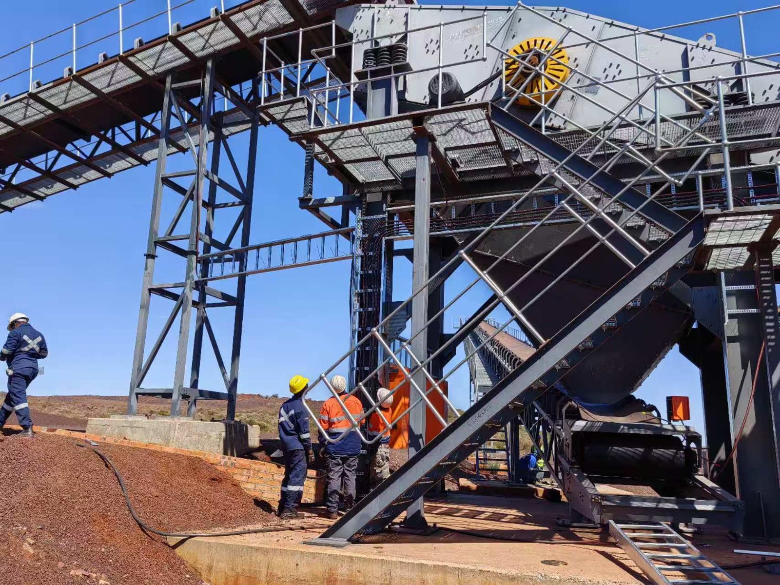 South Africa gold mine grinding system