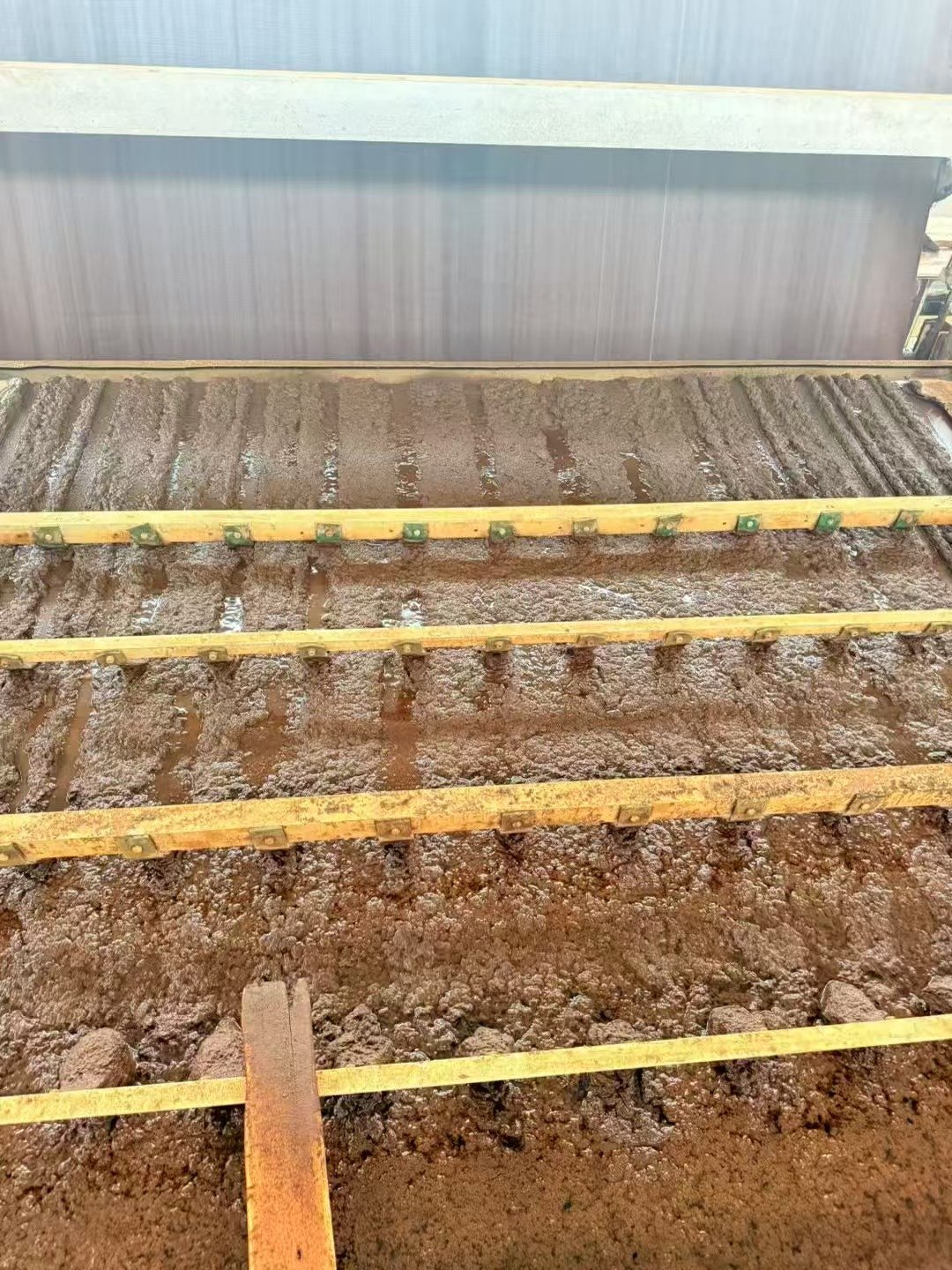 Mine-site slurry or tailings water treatment application scene